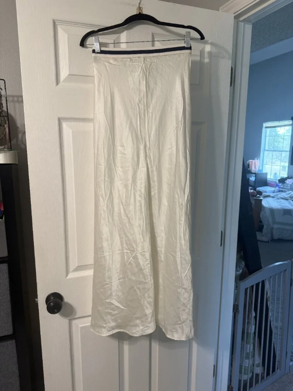 Ink 100% Silk Skirt with Zipper and Buttons Size 4